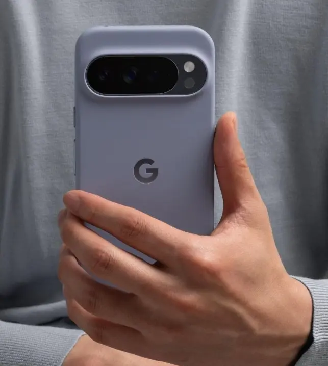 Google Pixel 10 Pro in Case Render