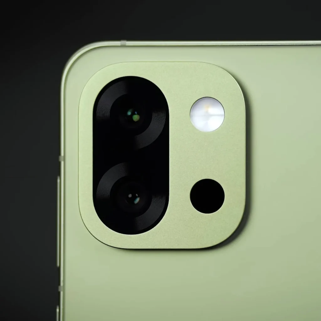 OnePlus 13s Camera