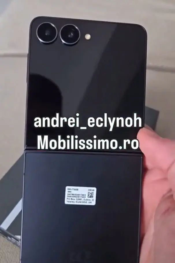Samsung Galaxy Z Flip7 Leaked Real Image